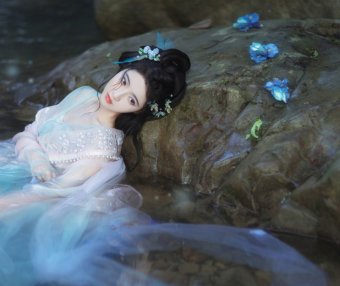 定风波·南海归赠王定国侍人寓娘 苏轼 〔宋代〕