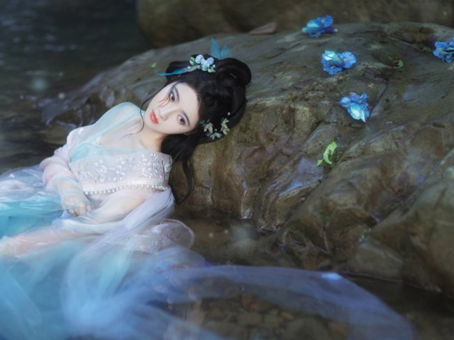 定风波·南海归赠王定国侍人寓娘 苏轼 〔宋代〕